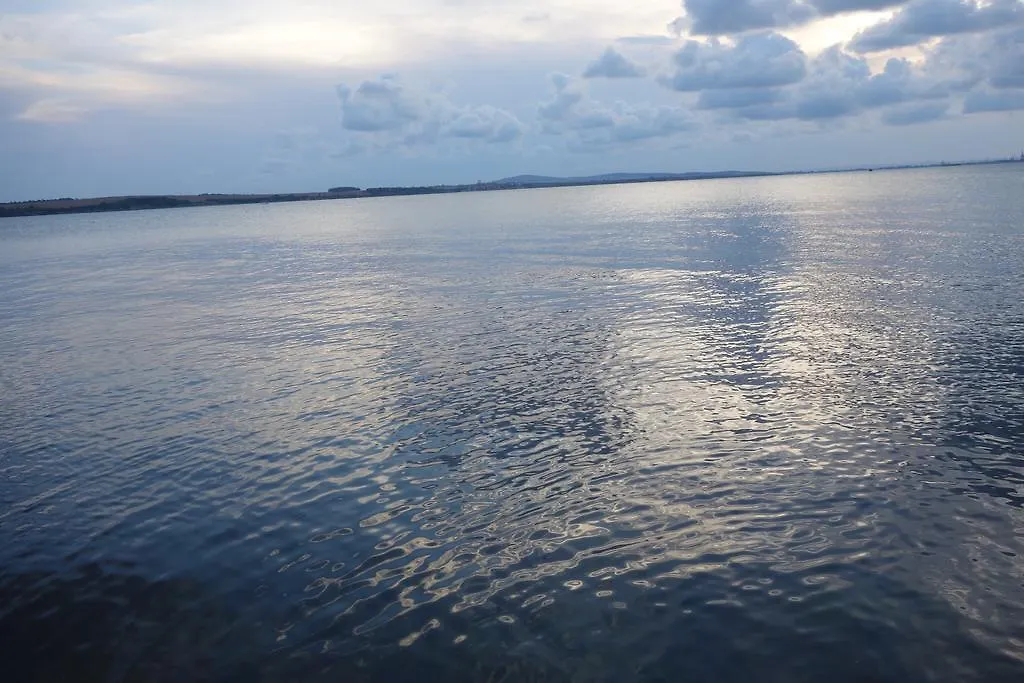 Sea Sunrise- Sozopol Apartment